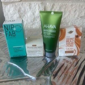 Ahava Mineral Radiance Cleansing Gel